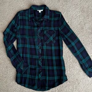 Women’s plaid shirt